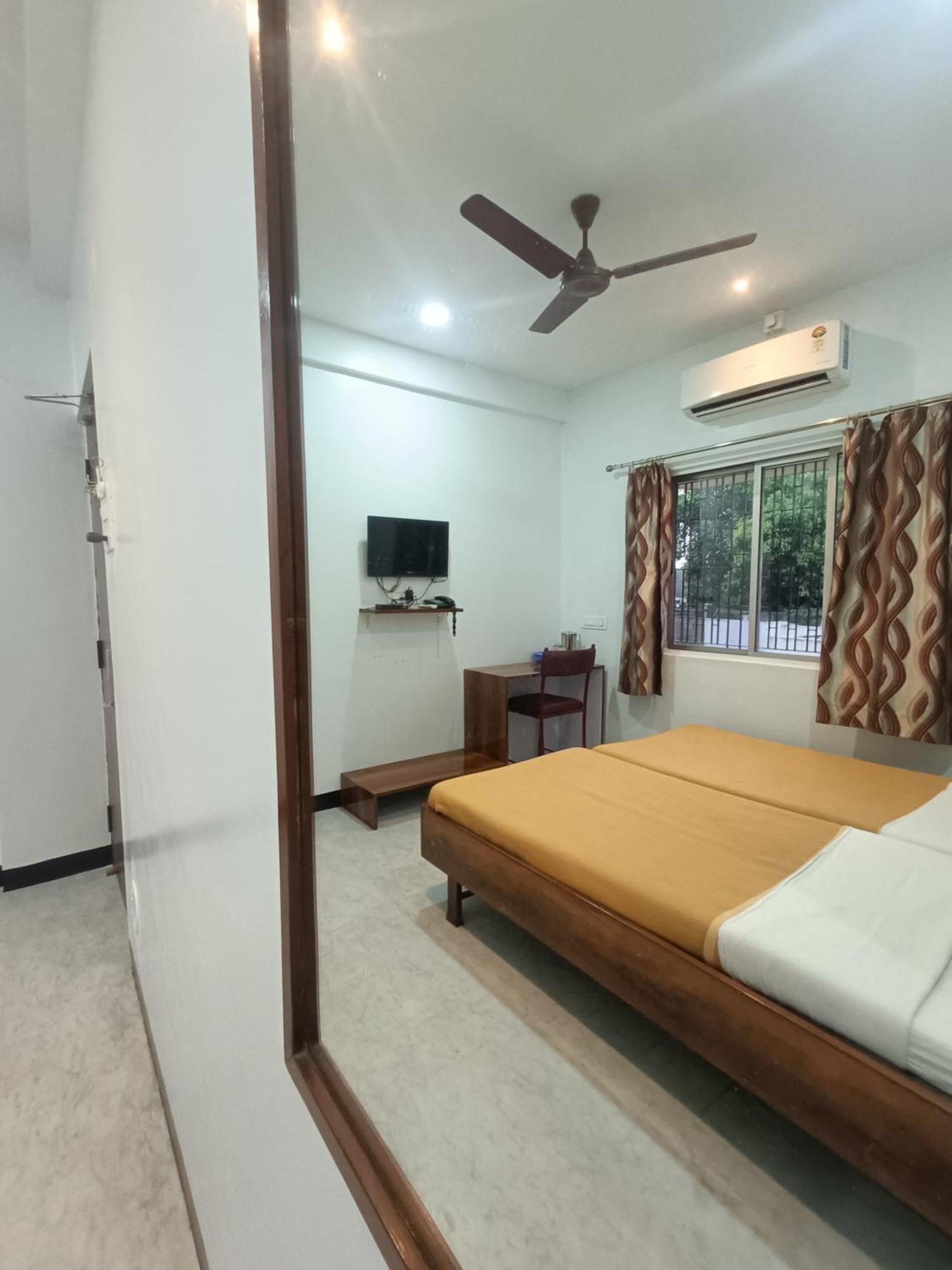 Hotel Parth Residency Kolhapur Luaran gambar